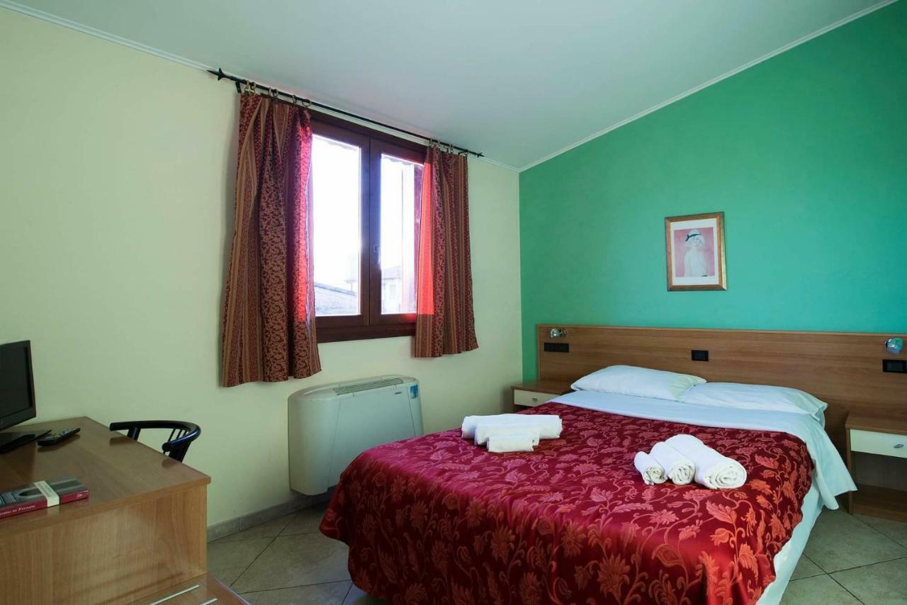 Hotel Le Corti Pitstop Ferrara Buitenkant foto
